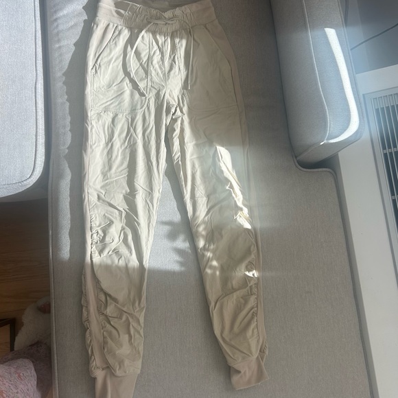 Never Worn LuLuLemon tan jogger pants - Picture 2 of 5